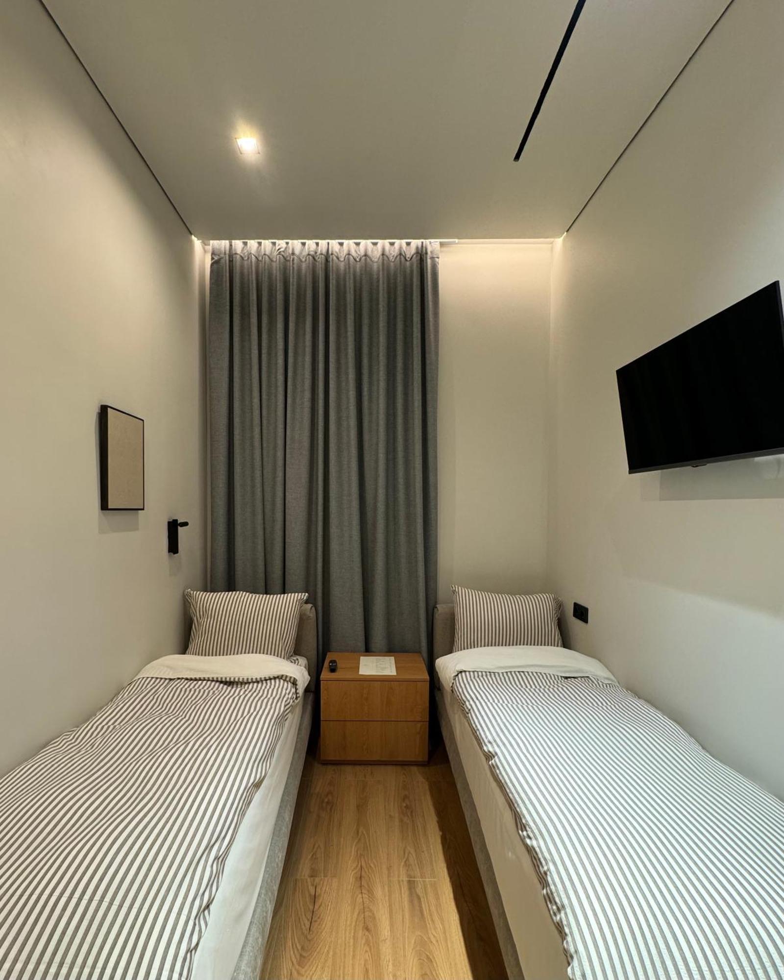 Mosh Mosh Boutique Hotel Almaty Ngoại thất bức ảnh