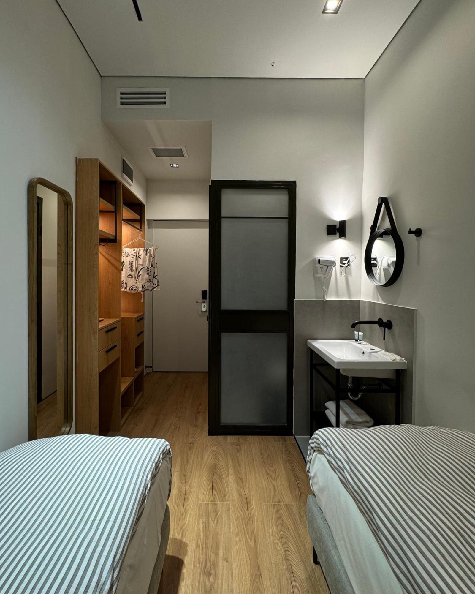 Mosh Mosh Boutique Hotel Almaty Ngoại thất bức ảnh
