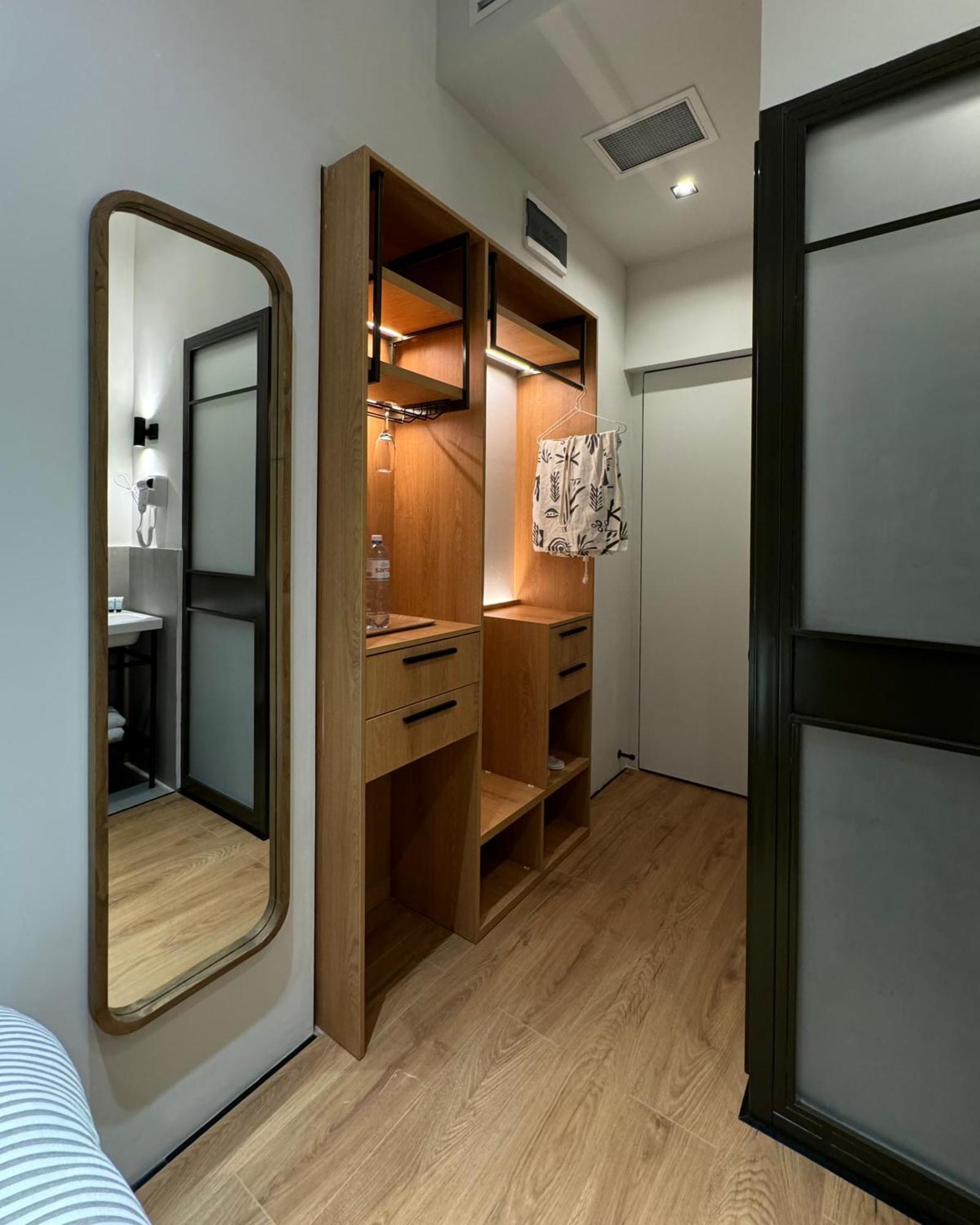 Mosh Mosh Boutique Hotel Almaty Ngoại thất bức ảnh