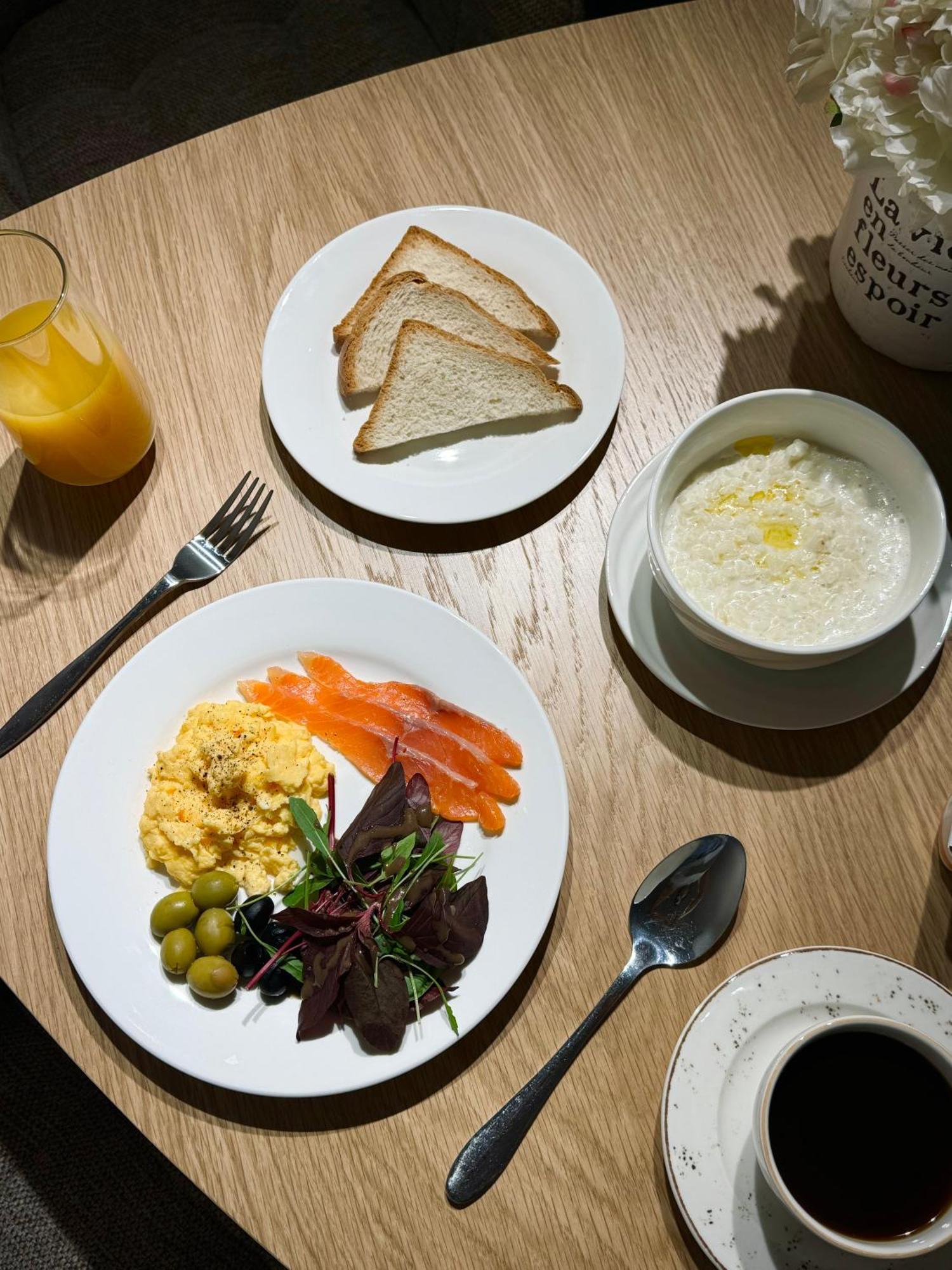 Mosh Mosh Boutique Hotel Almaty Ngoại thất bức ảnh