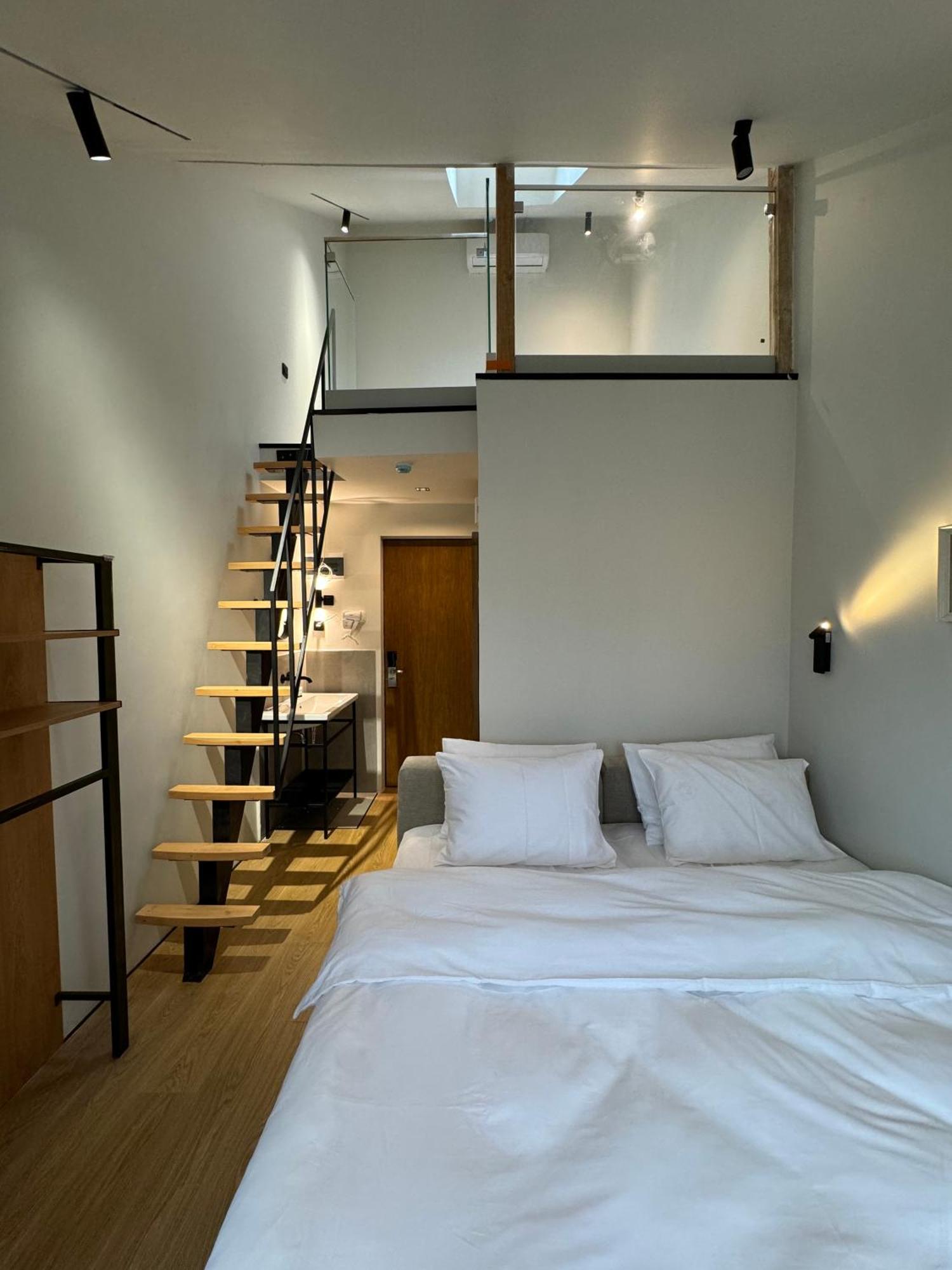 Mosh Mosh Boutique Hotel Almaty Ngoại thất bức ảnh