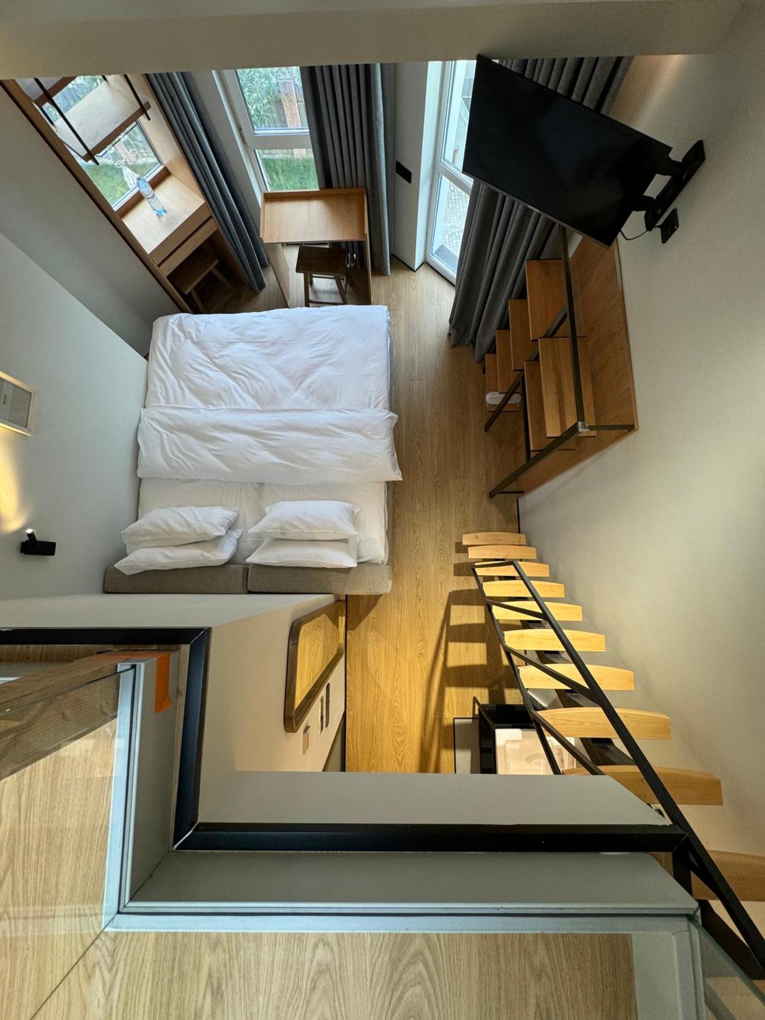 Mosh Mosh Boutique Hotel Almaty Ngoại thất bức ảnh